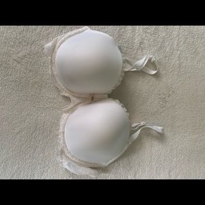 Victoria’s Secret Dream Angles 34DD